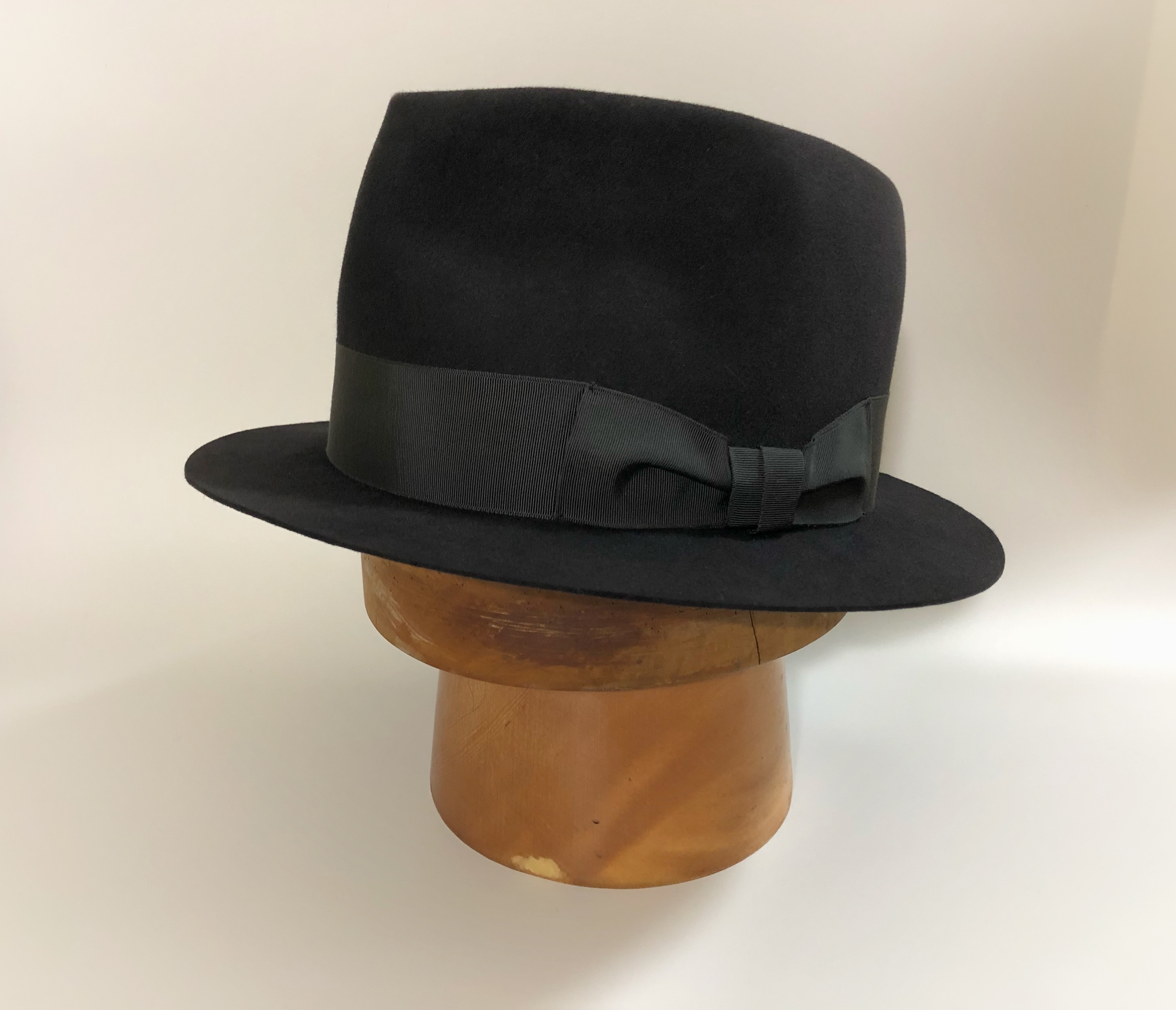 HSANT5 | chilla hat works